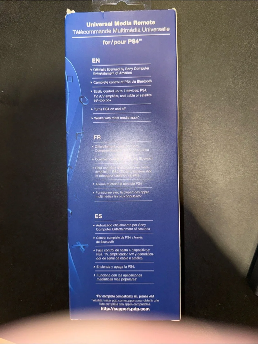 Sony PlayStation PS4 Universal Media Remote in Black and Blue Packaging